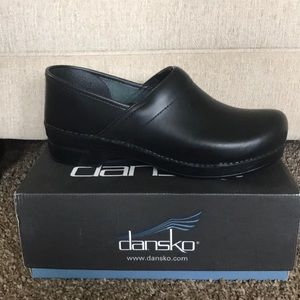 Dansko Men’s Shoes Size 9 1/2